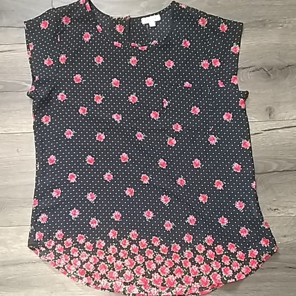 🌹Lily White rose blouse